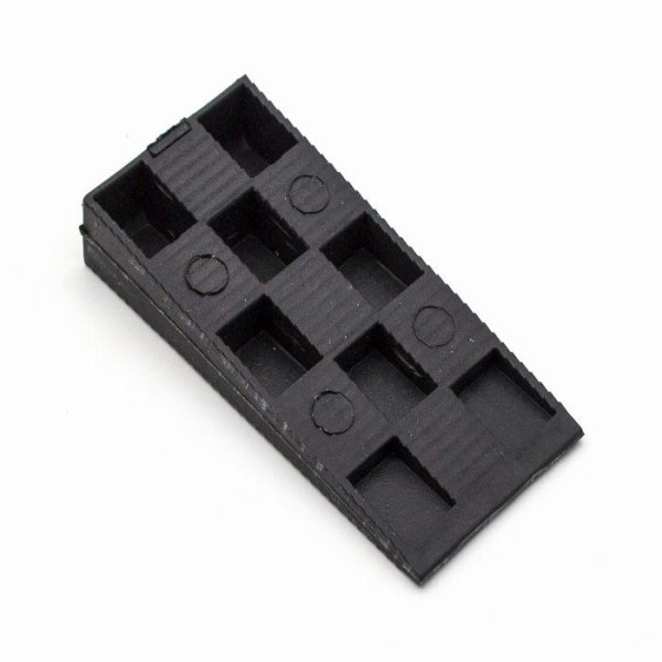 Клин монтажный 91x43x15 чёрный
